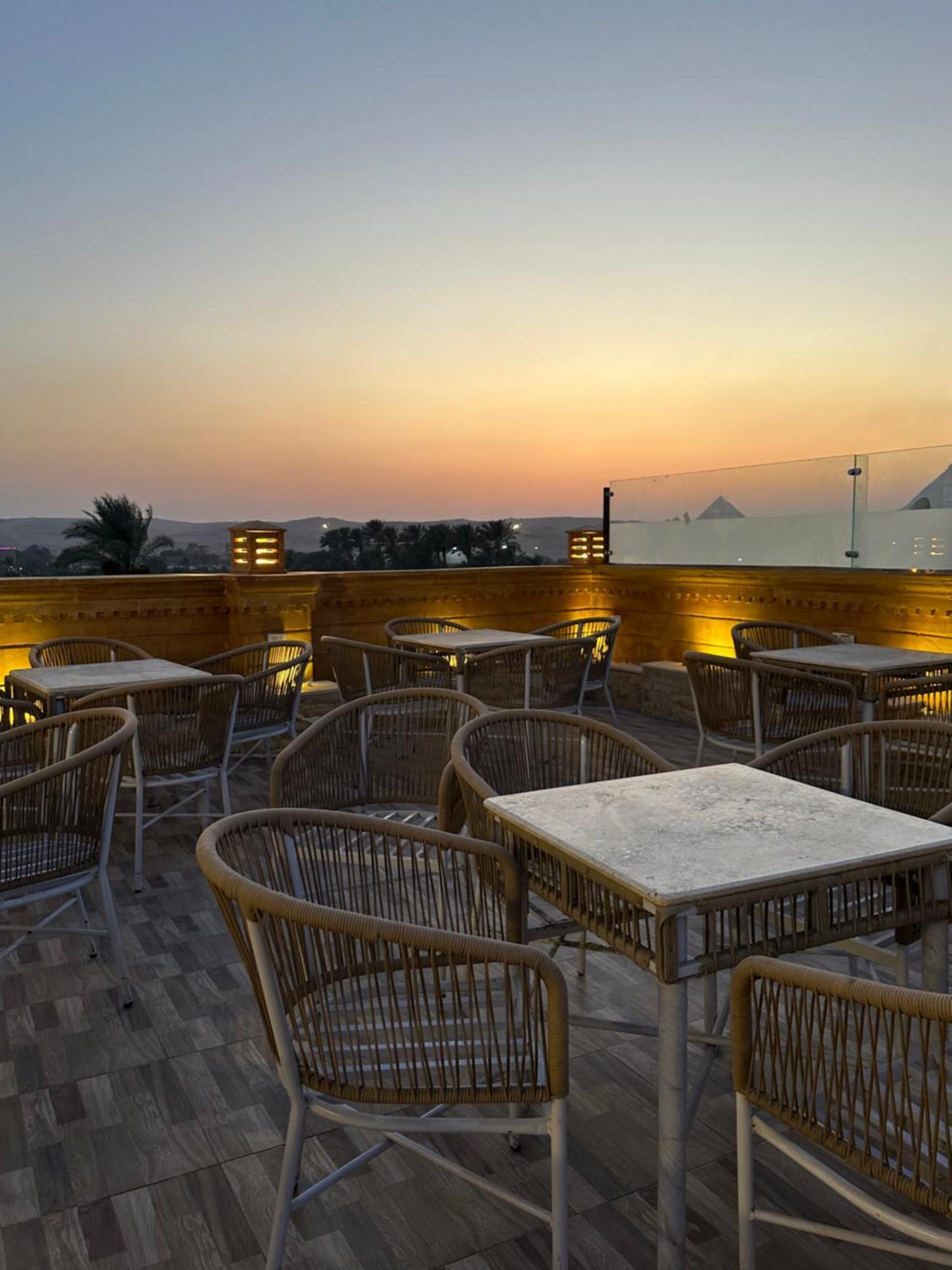 Taj Pyramids View Inn Kafret el-Gabal Exterior foto