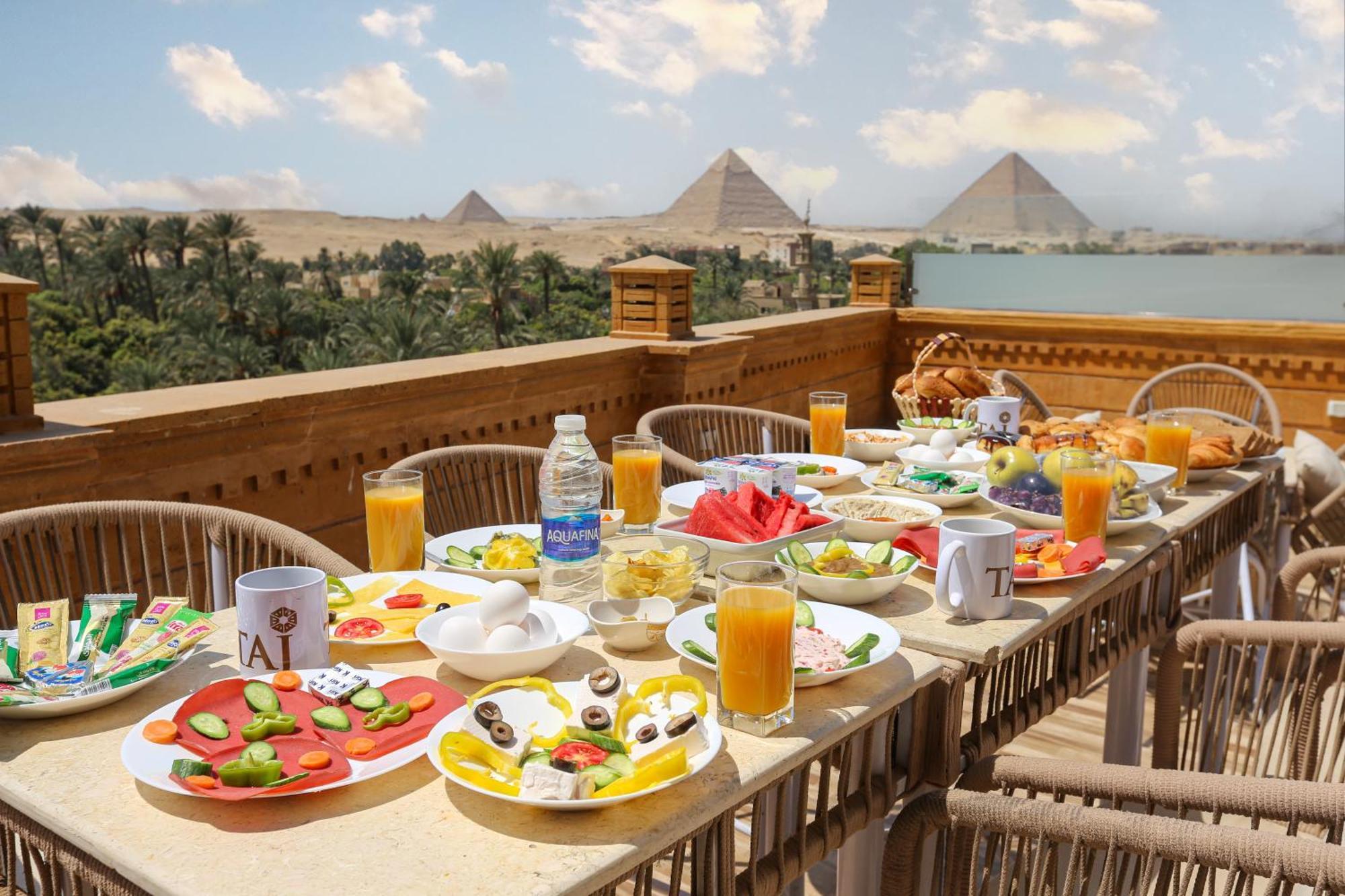 Taj Pyramids View Inn Kafret el-Gabal Exterior foto